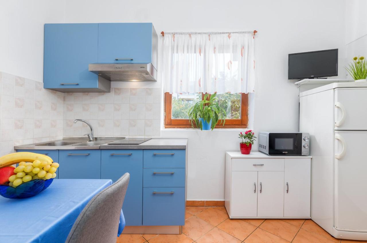 Center Of Fazana Apartments Katarina Eksteriør billede