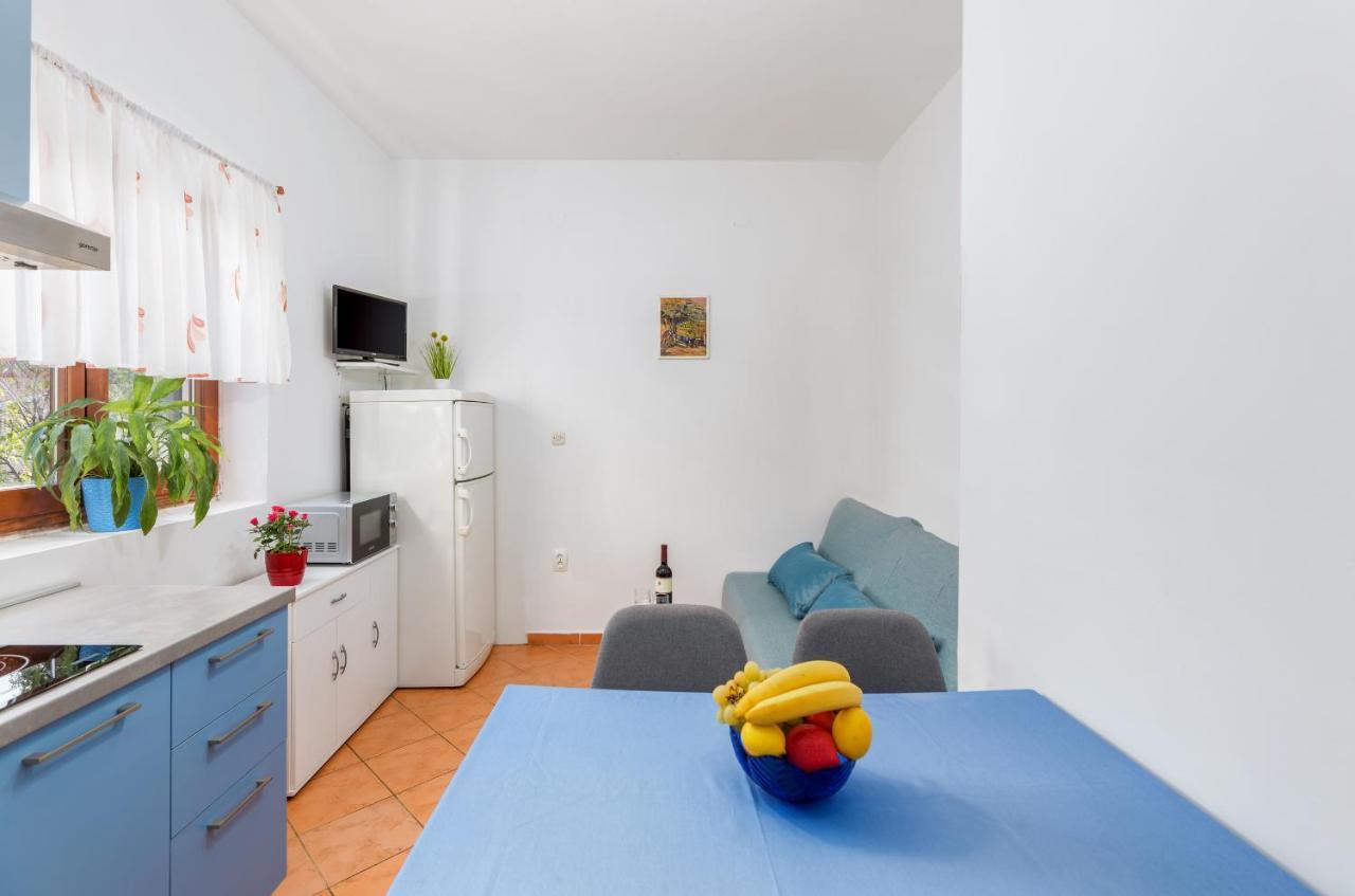 Center Of Fazana Apartments Katarina Eksteriør billede